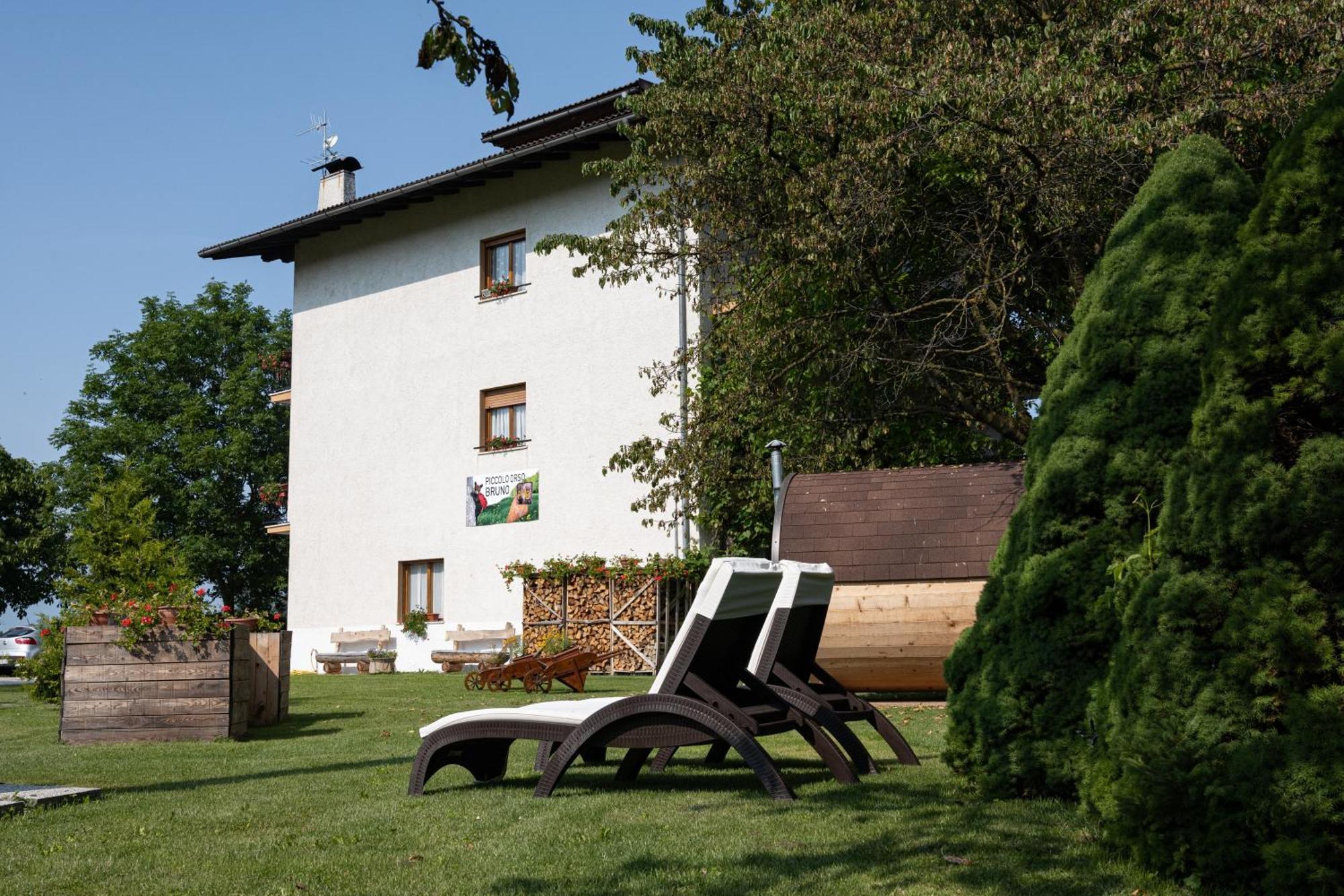 Piccolo Orso Bruno Bed & Breakfast Cavareno Bagian luar foto