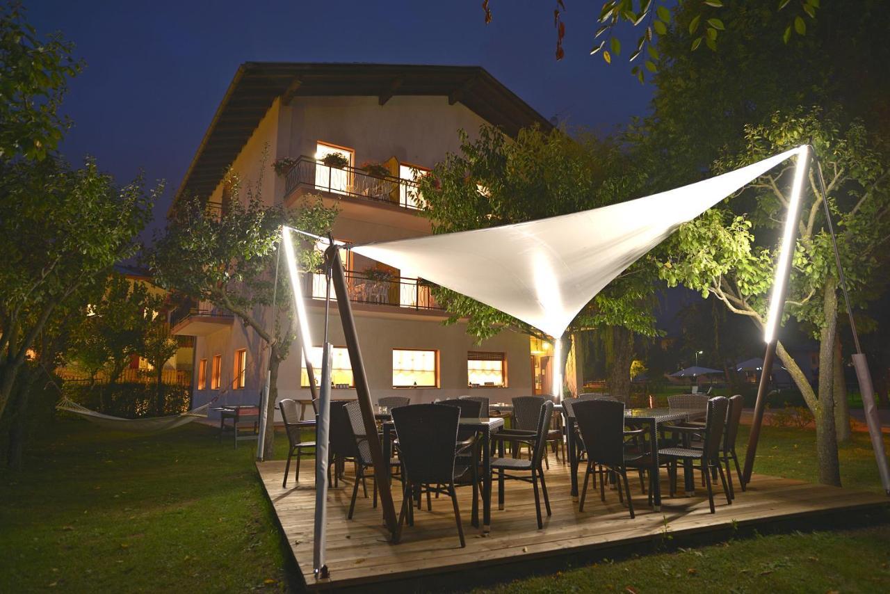 Piccolo Orso Bruno Bed & Breakfast Cavareno Bagian luar foto